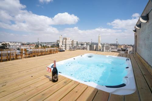Jerusalem City Centre Apartment | EVEN ISRAEL PENTHOUSE- JACUZZI- 5 royal Masters