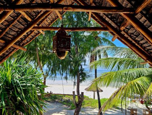 Bwejuu Cabin | Evergreen Bungalows