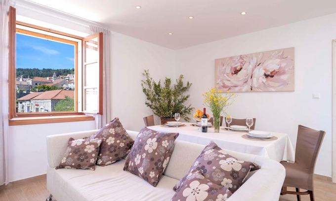 Hvar Old Town Apartment | Everything just a few steps away