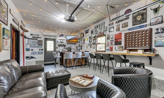 Ellicottville House | EVL Après4All: game rm,hot tub,steps 2 town&trails