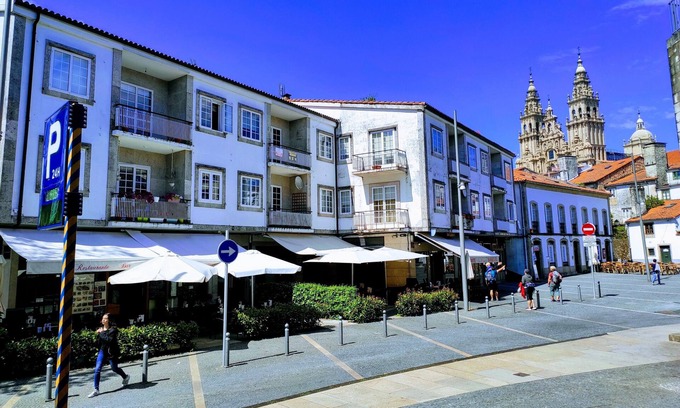 Santiago de Compostela Historic Centre Apartment | Exclusive house in the heart of Santiago de Compostela, 100m from the Cathedral