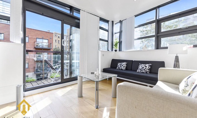 Vincent Square Apartment | Exclusive 2 Bedroom Flat near Buckingham Palace