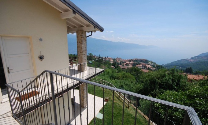 Aer Apartment | Exclusive and very high quality furnished apartment with stunning lake views