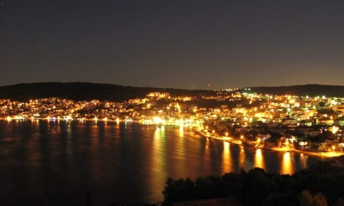 Okrug Gornji Apartment | Exclusive apartment only 150 meters to the beach
