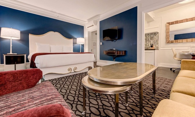 Park West Resort | Exclusive & Chic Hotel Near Balboa Park