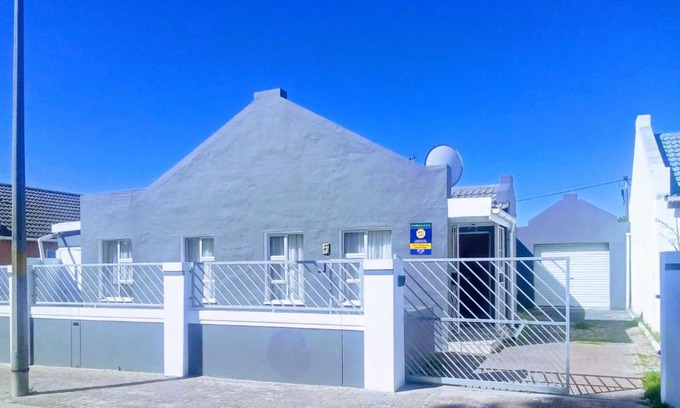 Trawal Bed & Breakfast | Exclusive Guest House