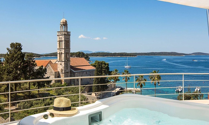Hvar Old Town Villa | Exclusive Hvar Villa | 6 Bedrooms | Villa Serenity by the Sea | Great Sea Views