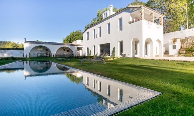 Eugaria Villa | Exclusive Luxury Villa in Sintra