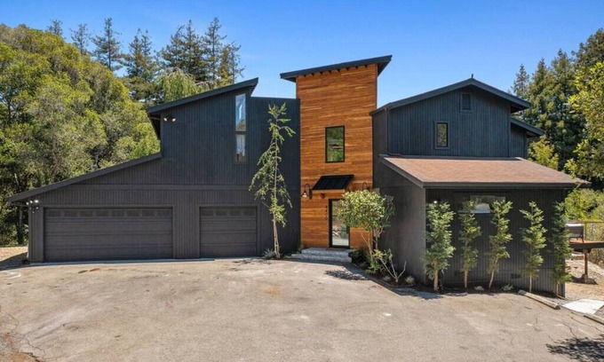 Aptos House | Exclusive Modern Retreat- The Johanna House