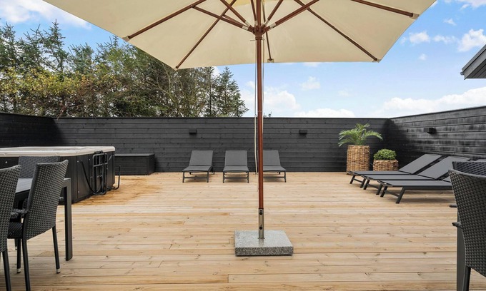 Lodbjerg Hede Cottage | Exclusive pool and activity house for 30 people -1002