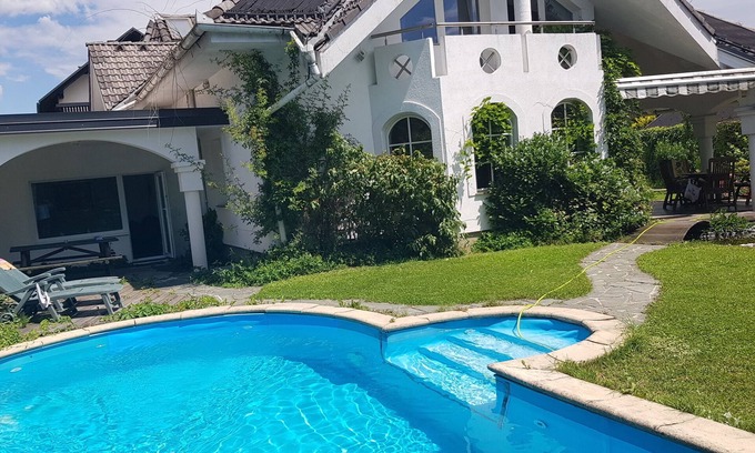 Ljubljana Apartment | Exclusive sunny villa with private garden