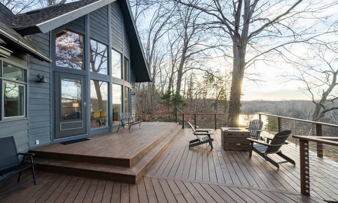 Shepherdstown House | Exclusive Wooded Chalet w Magnificent River Views