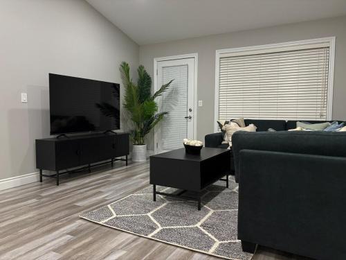 Windsor House | Executive Home in Windsor close to the airport
