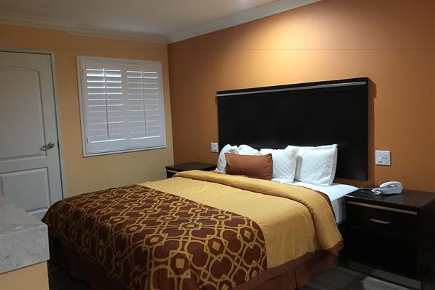 Westminster Hotel | Executive Suites Inn