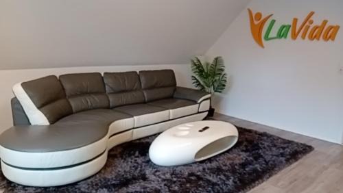 Papenburg Apartment | Exklusive FeWo "LaVida" Papenburg