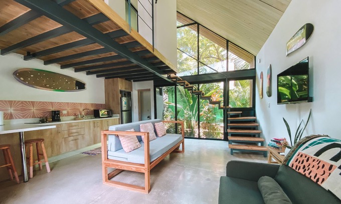 Mal Pais House | Exotic Modern Mal Pais Loft Near the Beach
