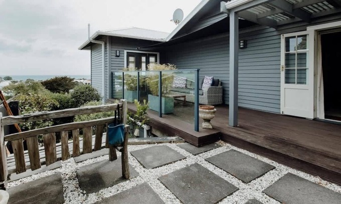 New Plymouth Apartment | Expansive Views in New Plymouth Apartment