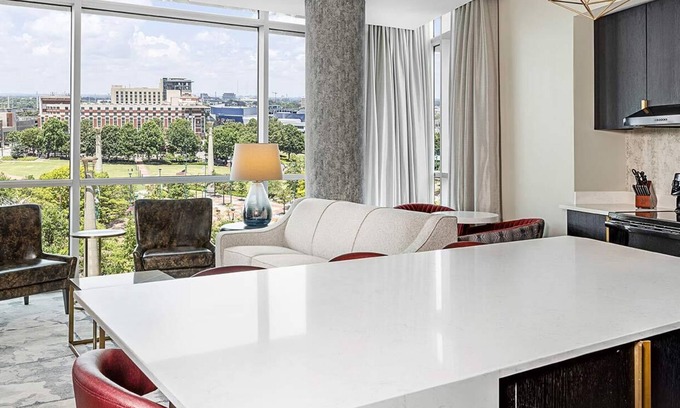 Fairlie-Poplar Historic District Resort | Experience Club Wyndham Atlanta Resort, in the vibrant heart of downtown Atlanta