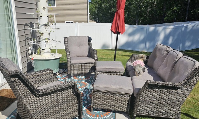 Carthage House | "Experience Luxury at our 5-bdrm getaway. Just a 15 Minute Drive to the Greens"