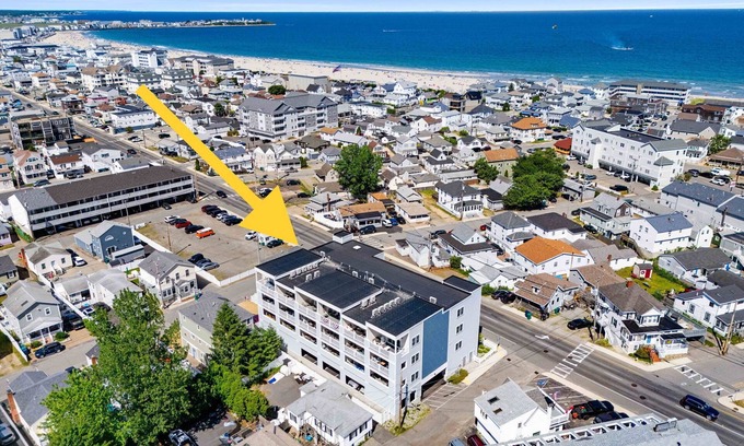 Hampton Condo | Experience modern luxury in this high-quality 1-bedroom condo.