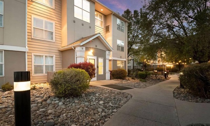 Reno/Tahoe Airport Hotel | Explore Nevada Historical Society! Pets Allowed, Free Breakfast