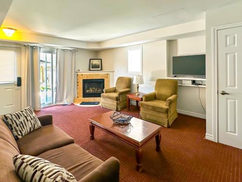 Collingwood House | Explore Shopping Spa