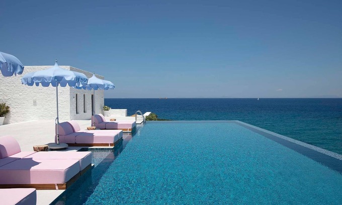 Parikia Villa | Exquisite Paros Villa | Villa Imperia | 5 Bedrooms | Private Infinity Pool |.