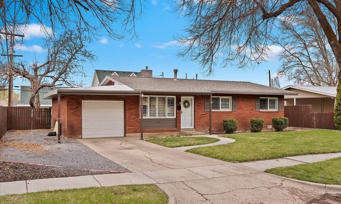 Ogden House | Extended stay work from home detached office 3-bedroom house in Ogden WiFi.