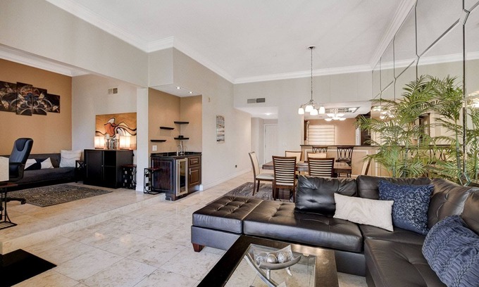 Las Vegas Condo | F1 Vegas Strip Resort Style 2+ Bdrm Condo 30 days