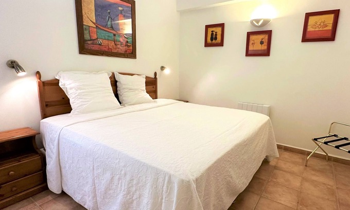 Figanieres Apartment | F2 - Air-conditioned apartment for 2 to 4 people