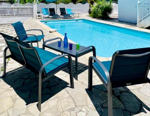 Fort-de-France Apartment | F2 Stay in Cluny