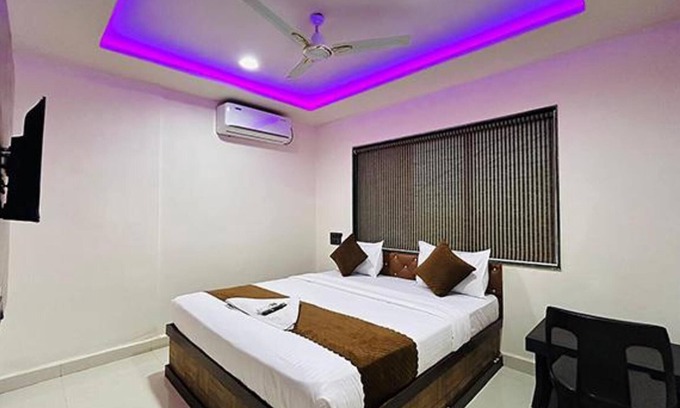 Pimpri - Chinchwad Hotel | FabExpress Abhishek