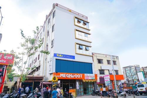 Bhosari Hotel | FabExpress Gargi Galuxe - Nr Ankushrao Natyagruha