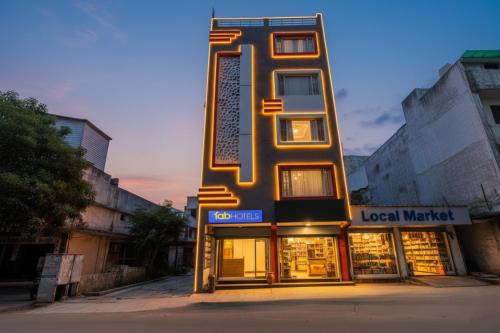 South West Hotel | FabHotel Ishtara Auberge - Nr Yashobhoomi Convention Centre