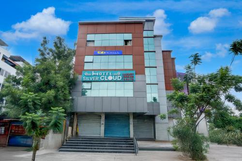 Hanmakonda Hotel | FabHotel Silver Cloud