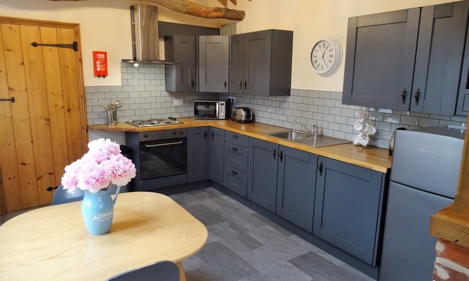 Forncett Cottage | Fabulous 1 bed character barn conversion in a rural setting