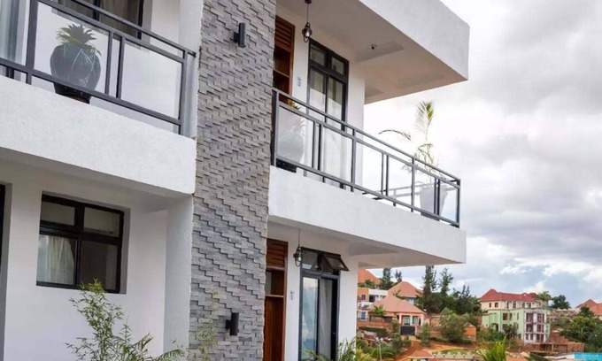 Kigali Apartment | Fabulous 5-bedroom apartment with WiFi in vibrant Kigali