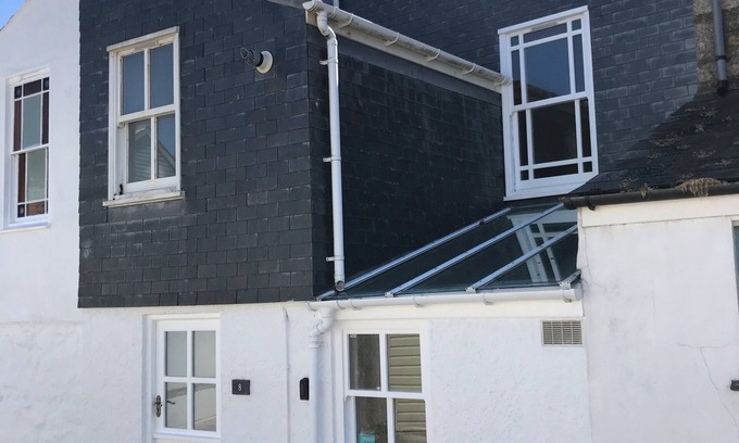 St Ives House | Fabulous holiday house with garden and nearby parking, close to town and beaches