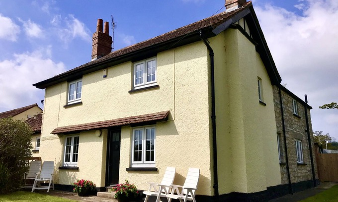 Staple Fitzpaine Other | Fabulous Large Country House - Sleeps 12 - Private Hot Tub available