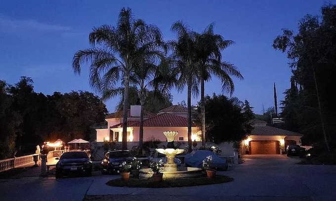 Temecula House | Fabulous Rockcreek Estate w/pool-spa/Vineyard/BBQ/Fire pit