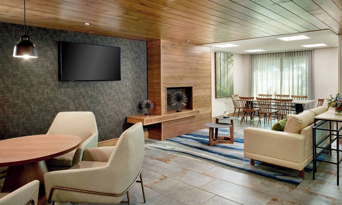Asheville Hotel | Fairfield by Marriott Inn & Suites Asheville Outlets