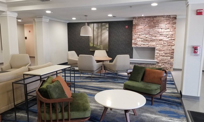 Bonanza Hotel | Fairfield Inn and Suites by Marriott Laredo