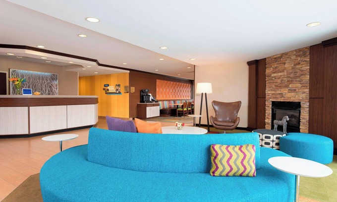 St. Charles Hotel | Fairfield Inn and Suites By Marriott St Charles