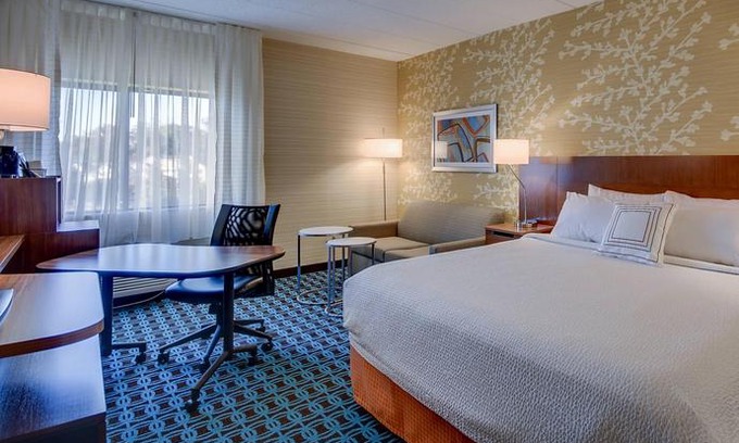 Williston North Hotel | Fairfield Inn by Marriott Burlington Williston