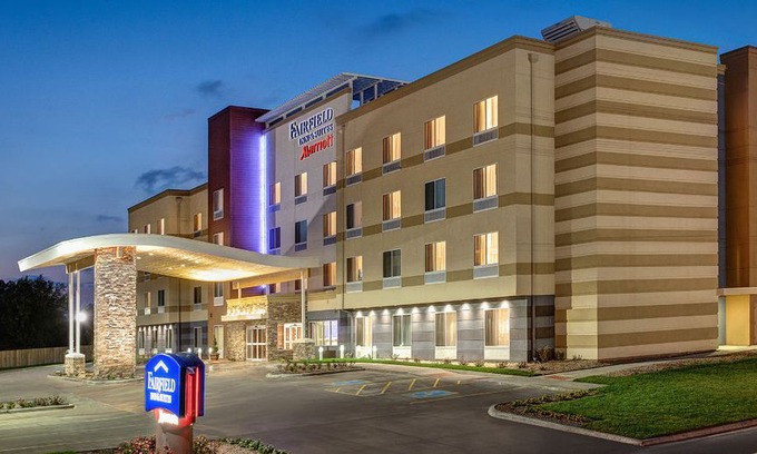 Fifeville Hotel | Fairfield Inn & Suites by Marriott Charlottesville Downtown/University Area
