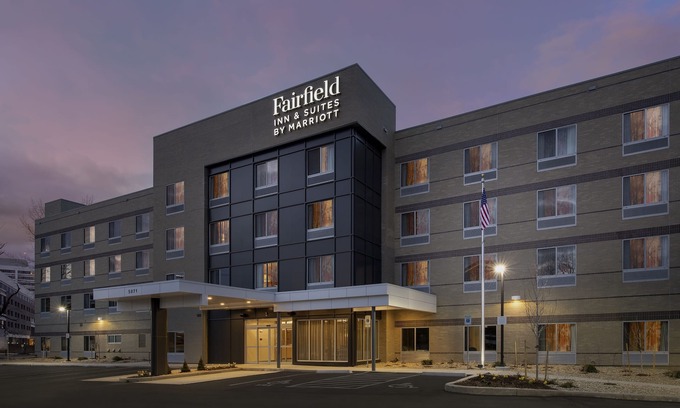 Hampden South Hotel | Fairfield Inn & Suites by Marriott Denver Tech Center North
