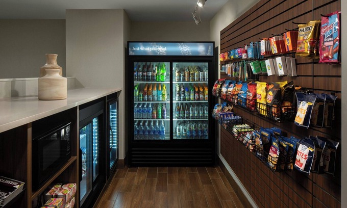 Lake Forest Hotel | Fairfield Inn & Suites by Marriott Lake Oswego