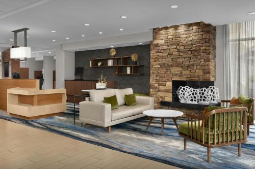 Fayetteville Hotel | Fairfield Inn & Suites by Marriott Fayetteville North