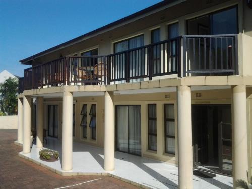 Umhlali Beach Hotel | Fairways Hotel