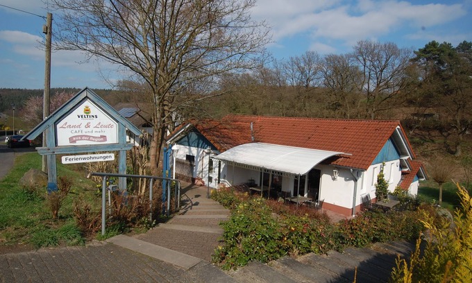 Rothhelmshausen Apartment | Fairytale days with Meinecard plus in the home of the Brothers Grimm